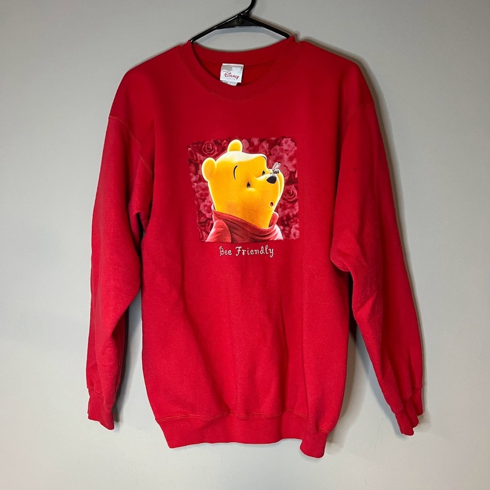 Vintage Disney Store Winnie The Pooh BEE FRIENDLY Red Sweatshirt 90s 2000s